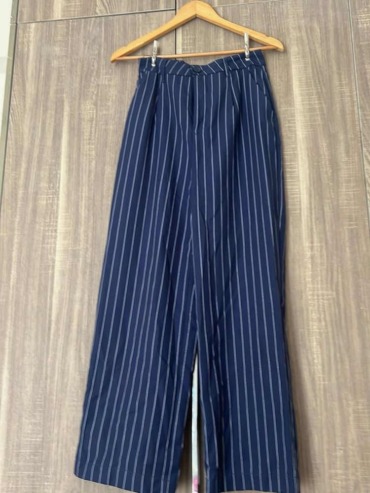H&amp;M Striped Paperbag Waist Pants