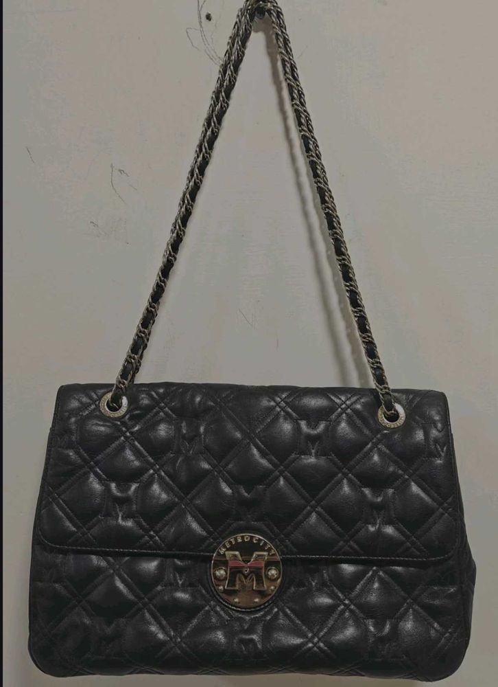 Metrocity Quilted Chain Shoulder Bag