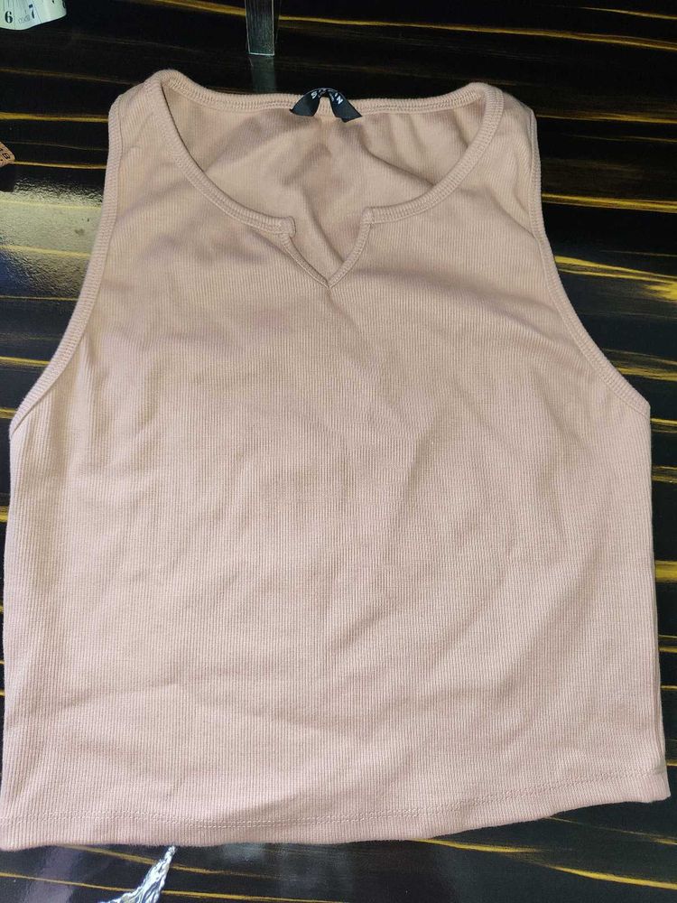 Ribbed Sleeveless V-Neck Crop Top