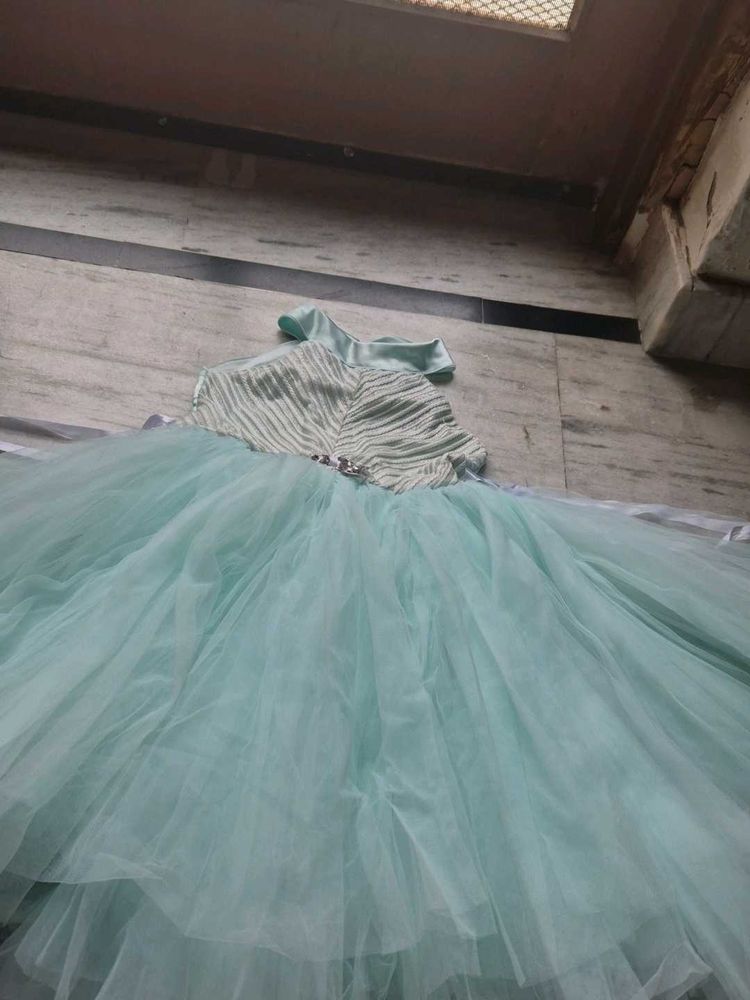 Stunning Teal Tulle frock 5 year girl
