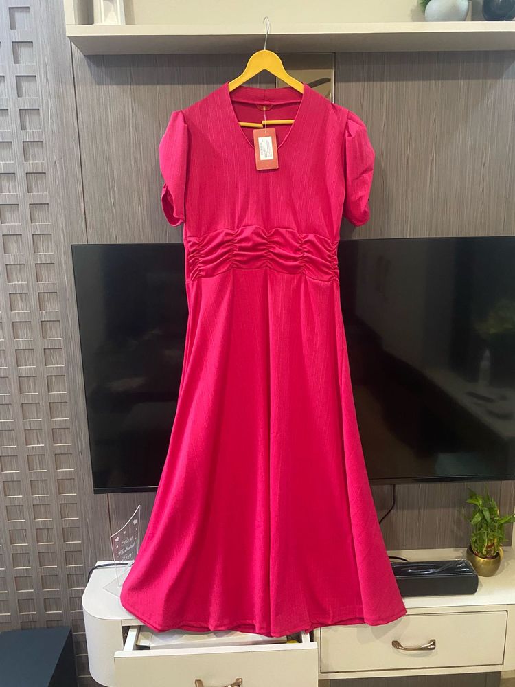 Chic Pink V-Neck Dress