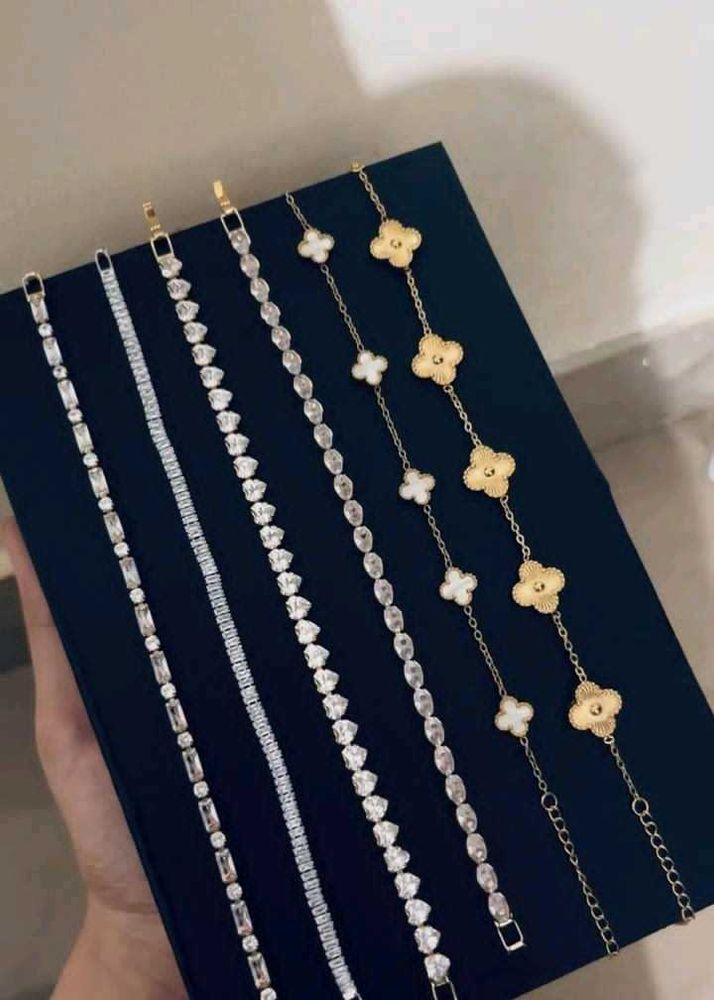 Elegant Clover &amp; Gemstone Bracelet
