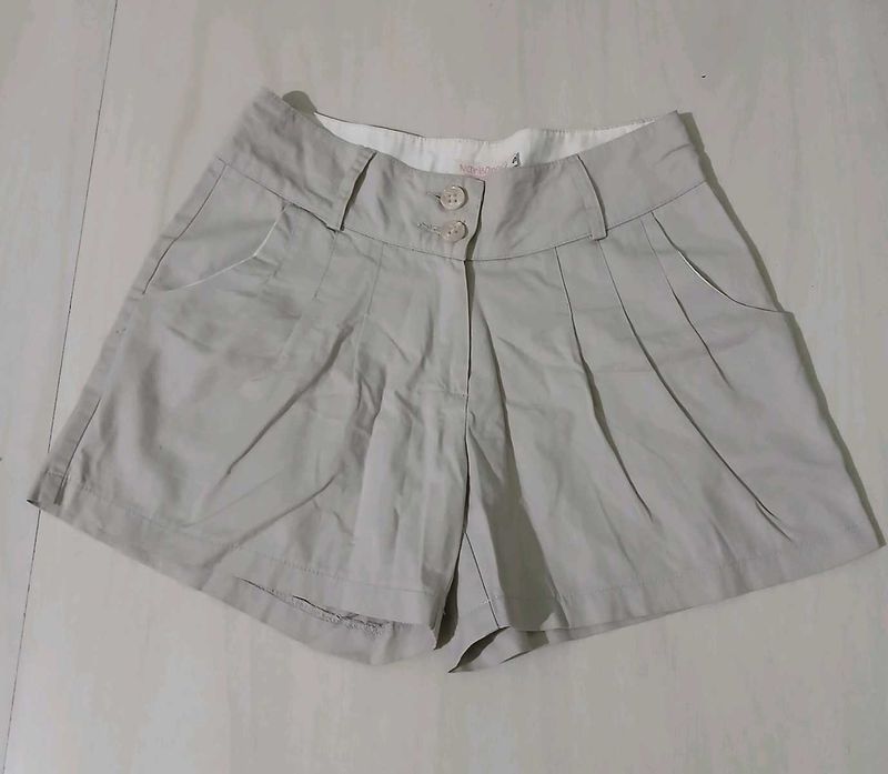 Vintage Tan Khaki Shorts/Grey