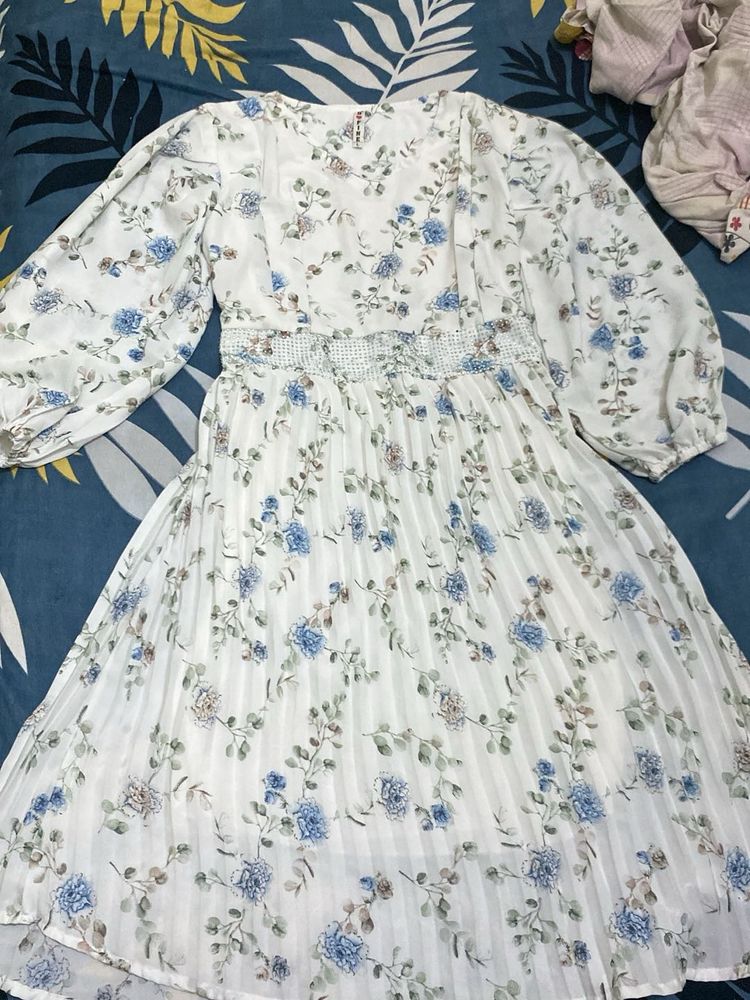 Chic Floral Midi Dress