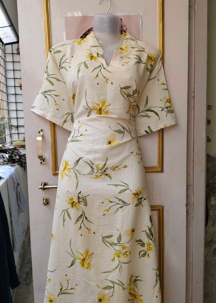 Flowy Floral Print Midi Dress