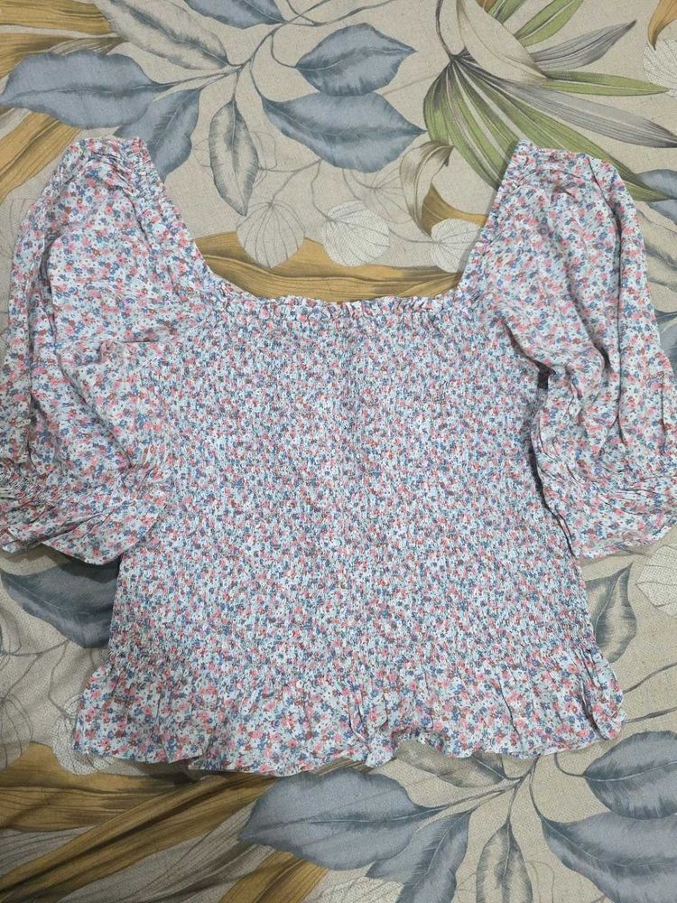 Floral Smocked Puff Sleeve Top