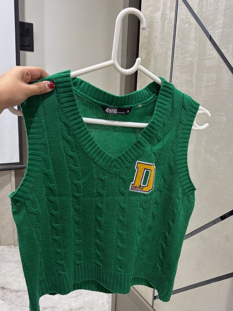 Green Cable Knit V-Neck Vest with 'D' Emblem