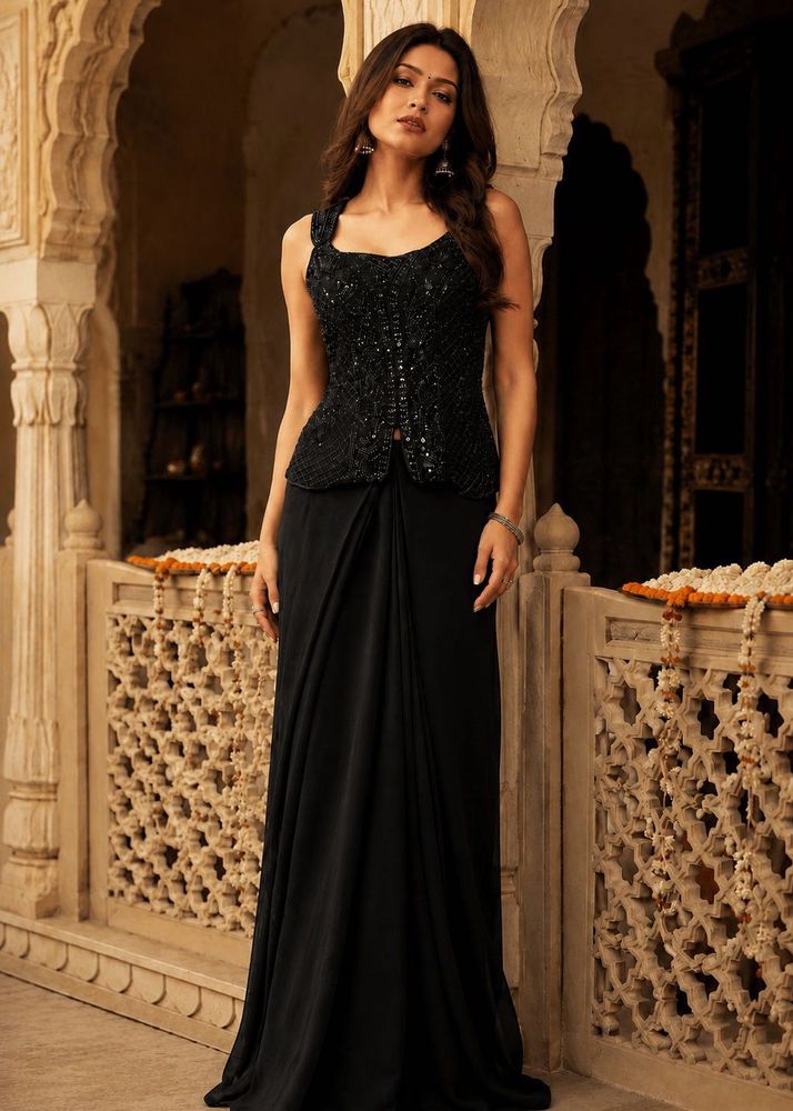 Black ajustable indo western crop top with skirt