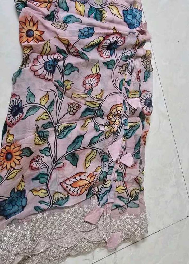 Beautiful Floral Print Saree