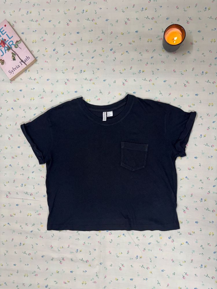 Black Cropped Pocket T-Shirt