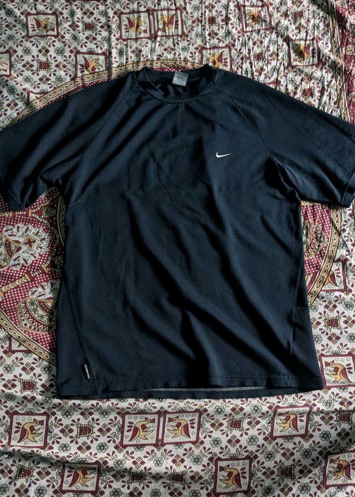 imported Nike  Sleeve  T-Shirt