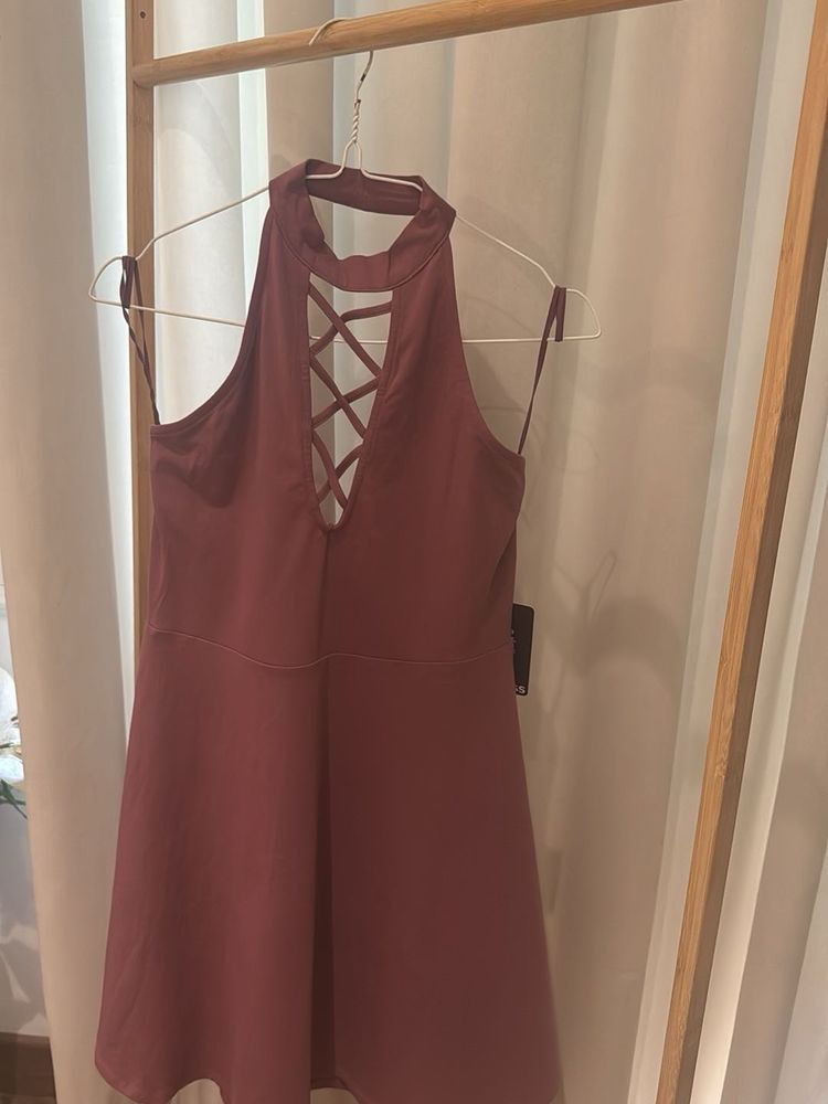 Chic Criss-Cross Neckline Mini Dress