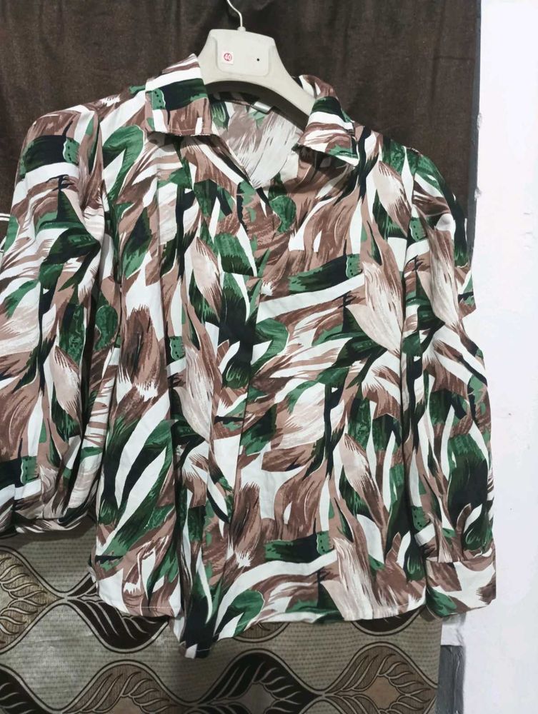 Abstract Print Button-Up Blouse