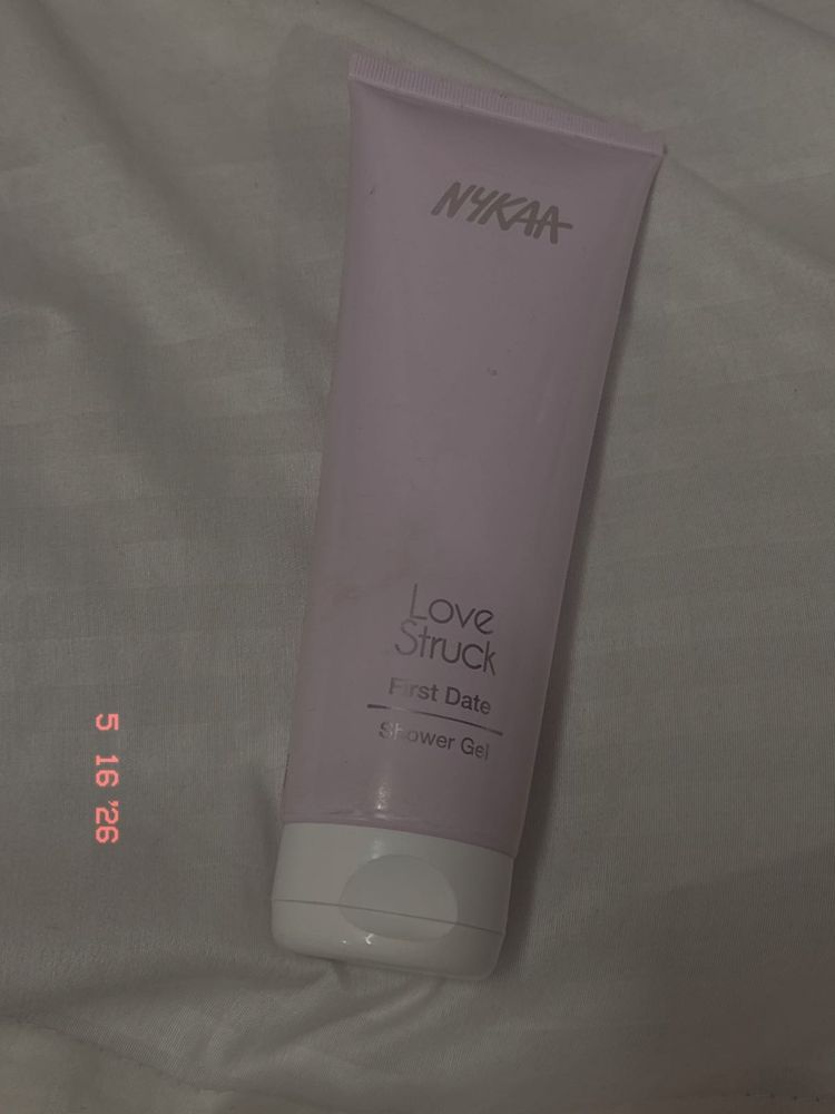 Nykaa Love Struck Shower Gel