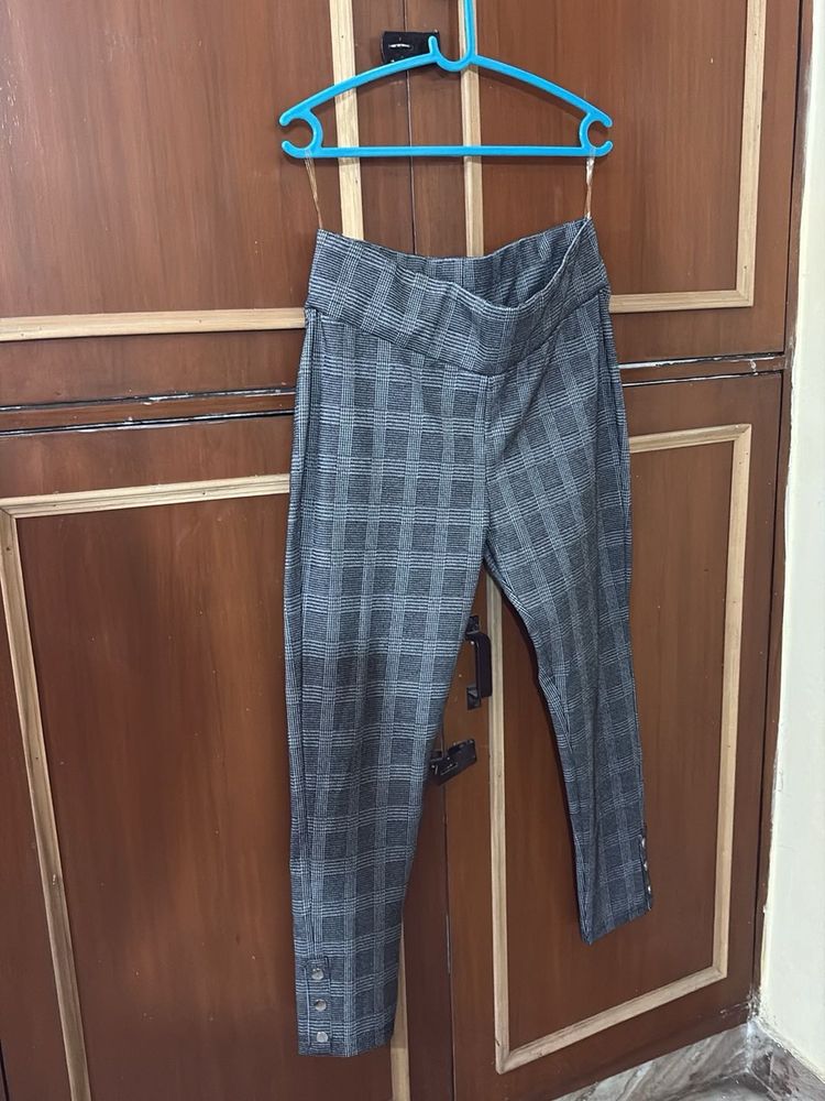 Chic Plaid Pants