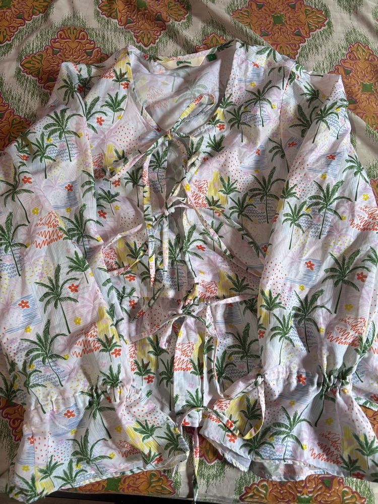 V-Neck Tropical Print Tie-Up Top🏖️🌊