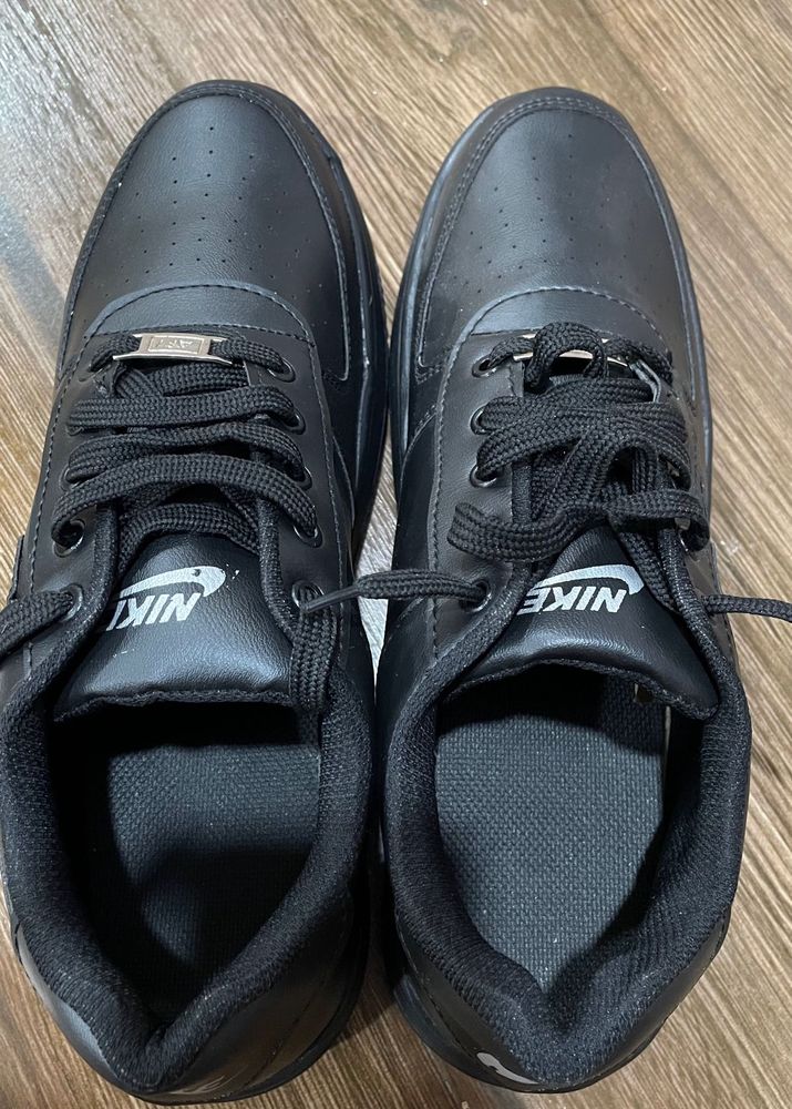 Men’s Duplicate Black Casual Sneakers