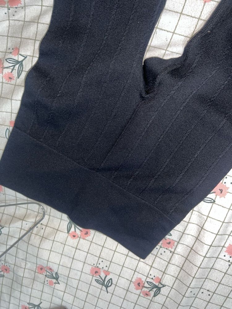 Black Textured Leggings