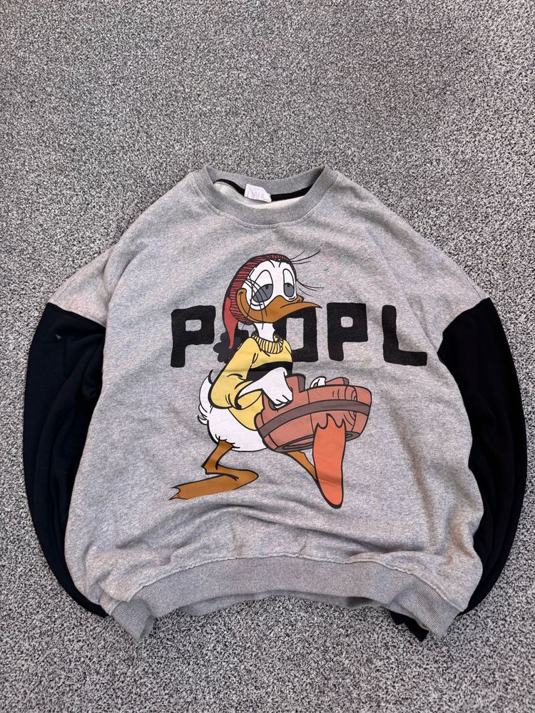 Donald Duck Graphic Sweatshirt