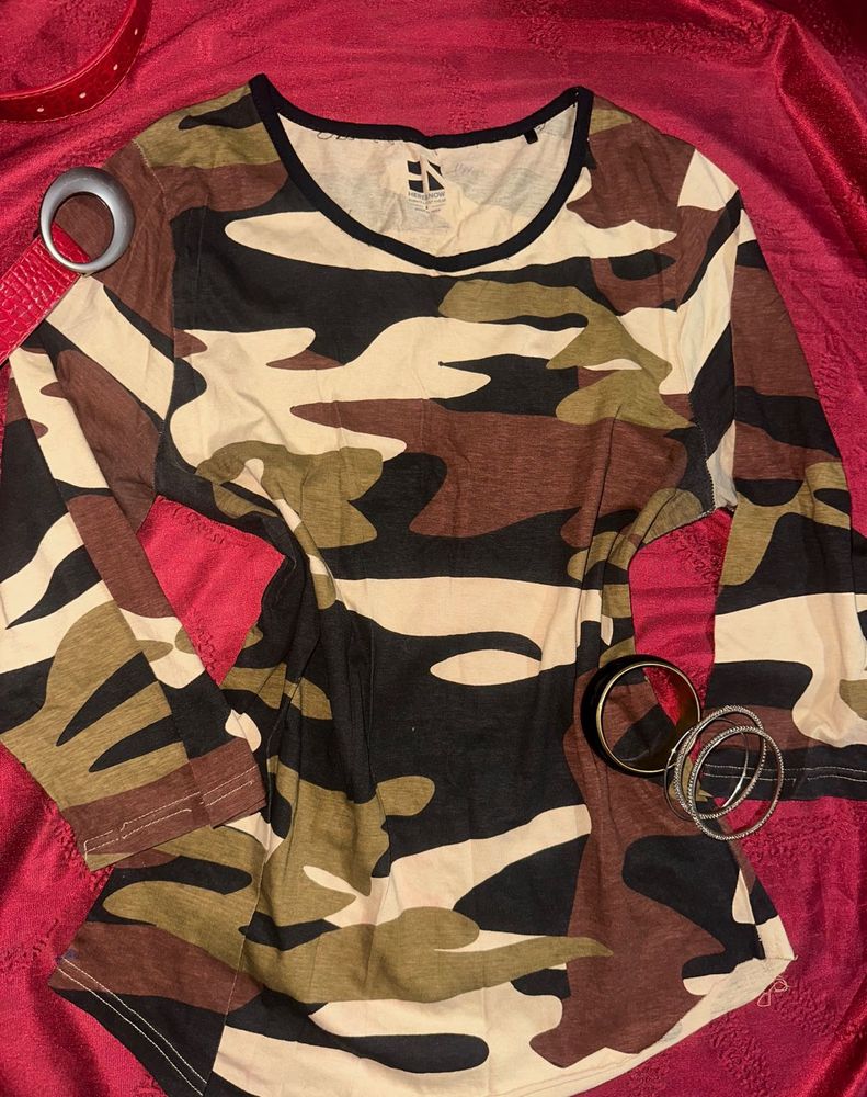 Y2K Camo Long Sleeve Top💿
