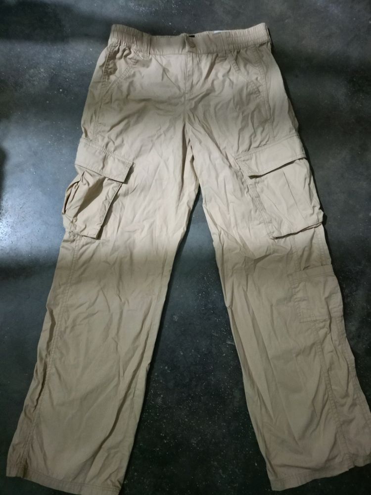 H&amp;M Khaki Cargo Trousers