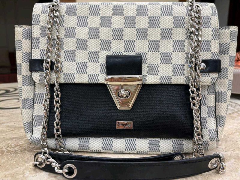 Stylish Checked Chain Sling Bag