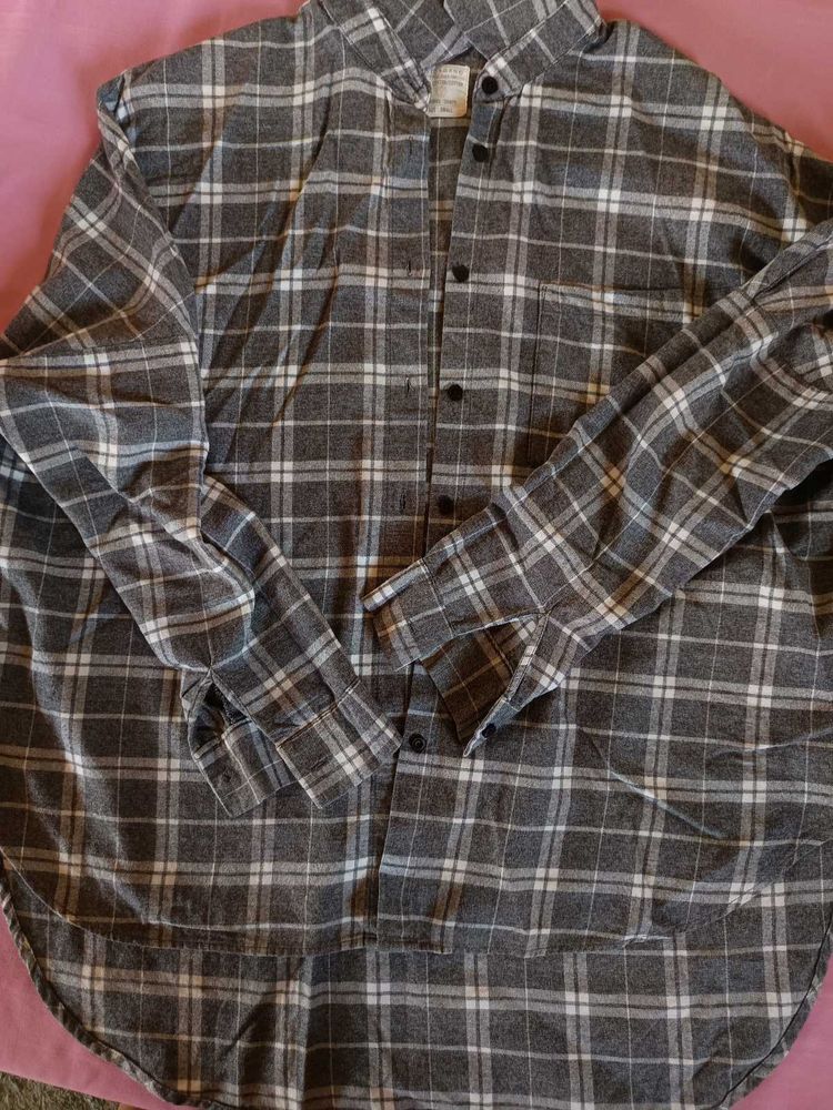 Classic Plaid Button-Up Shirt
