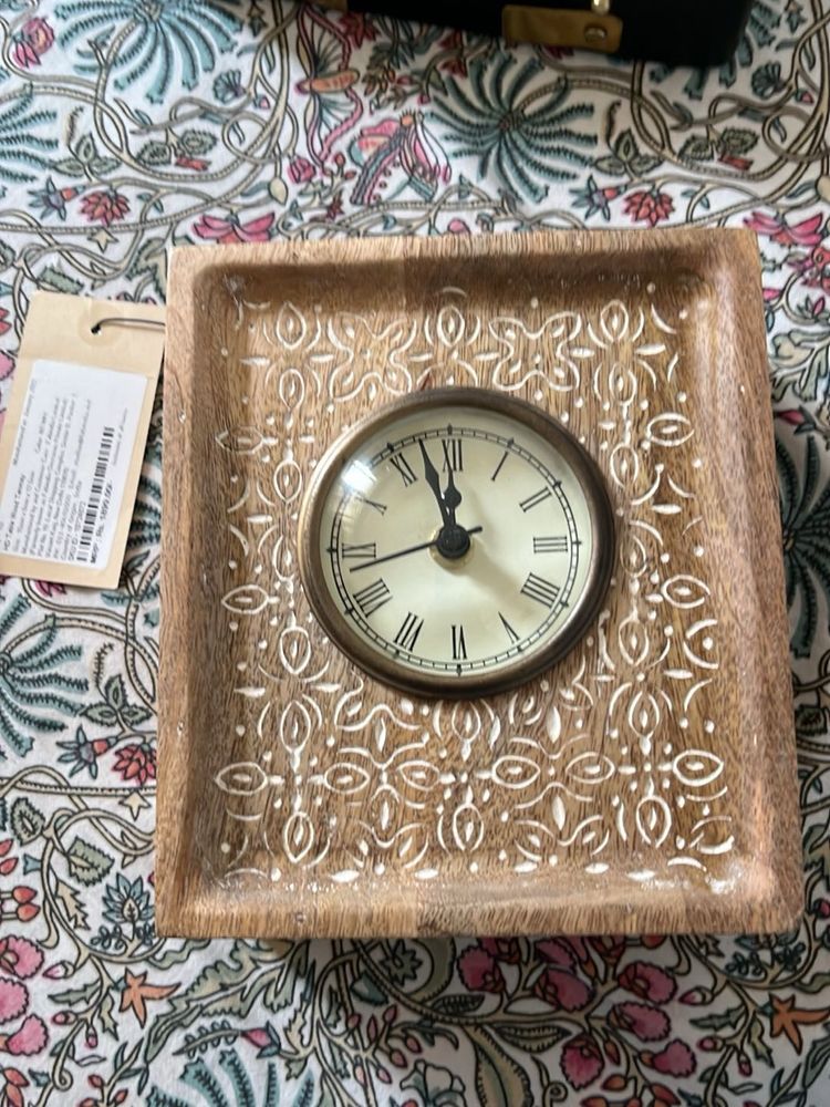 Wooden Decorative Clock Tray working