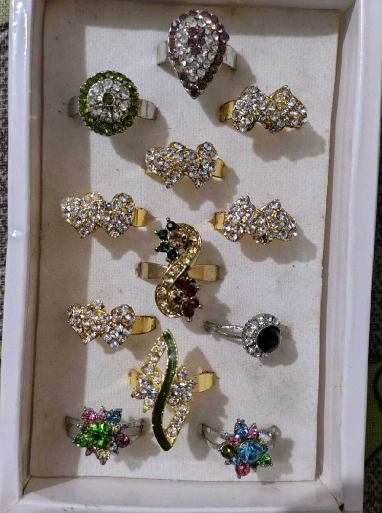 Assorted Rhinestone Ring Set