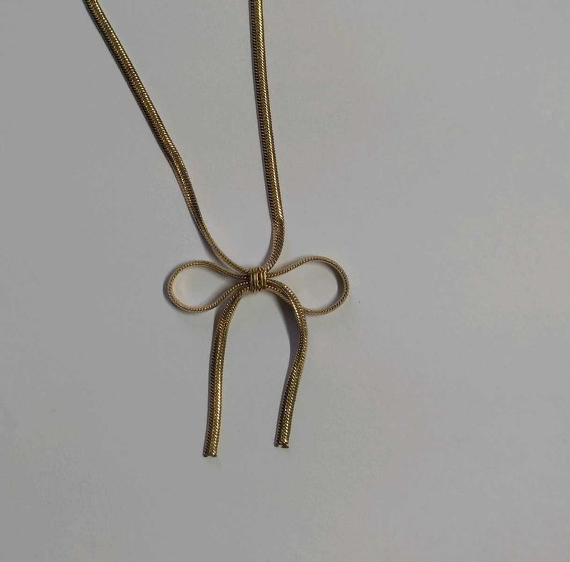 Bow Necklace 🎀