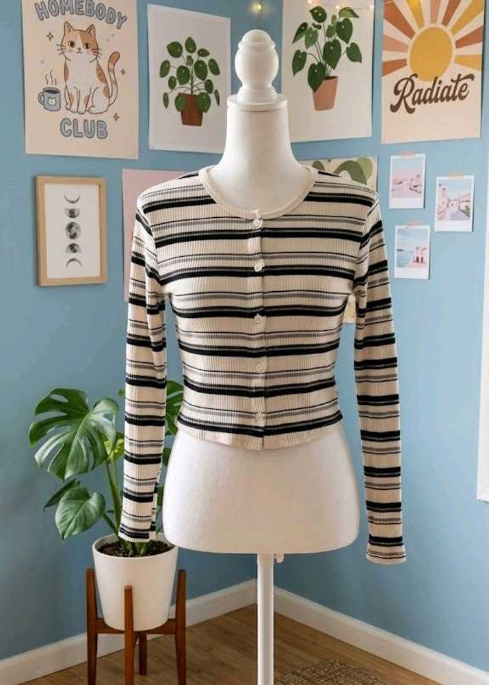 Striped Button-Up Cropped Top