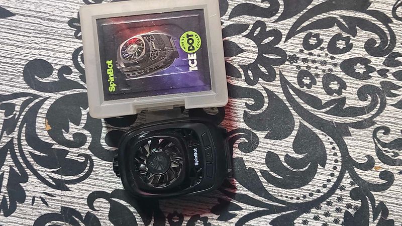 SpinBot IceDot Semiconductor Mobile Phone Cooler