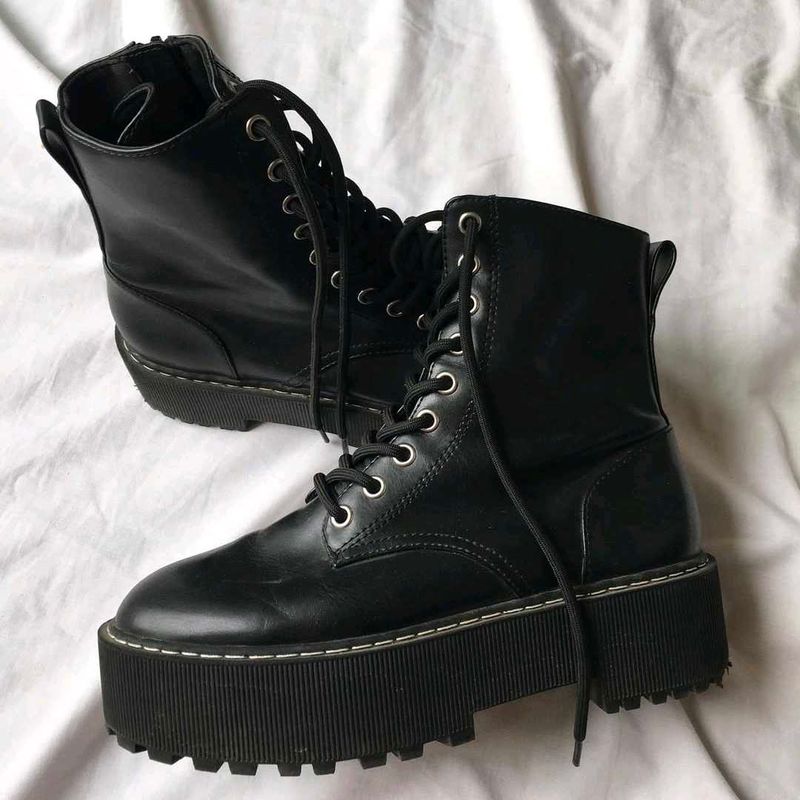 H&amp;M unisex chunky boots