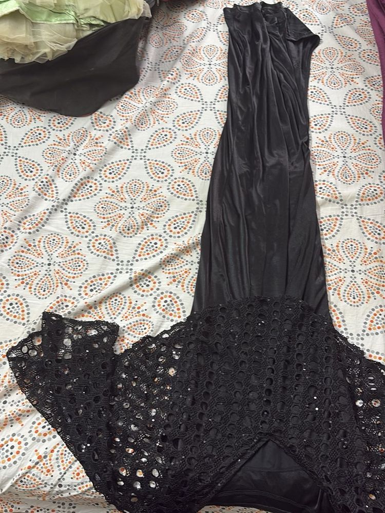 Elegant Black Lace Maxi Dress