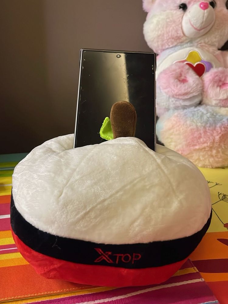 Xtop Plush Phone Stand