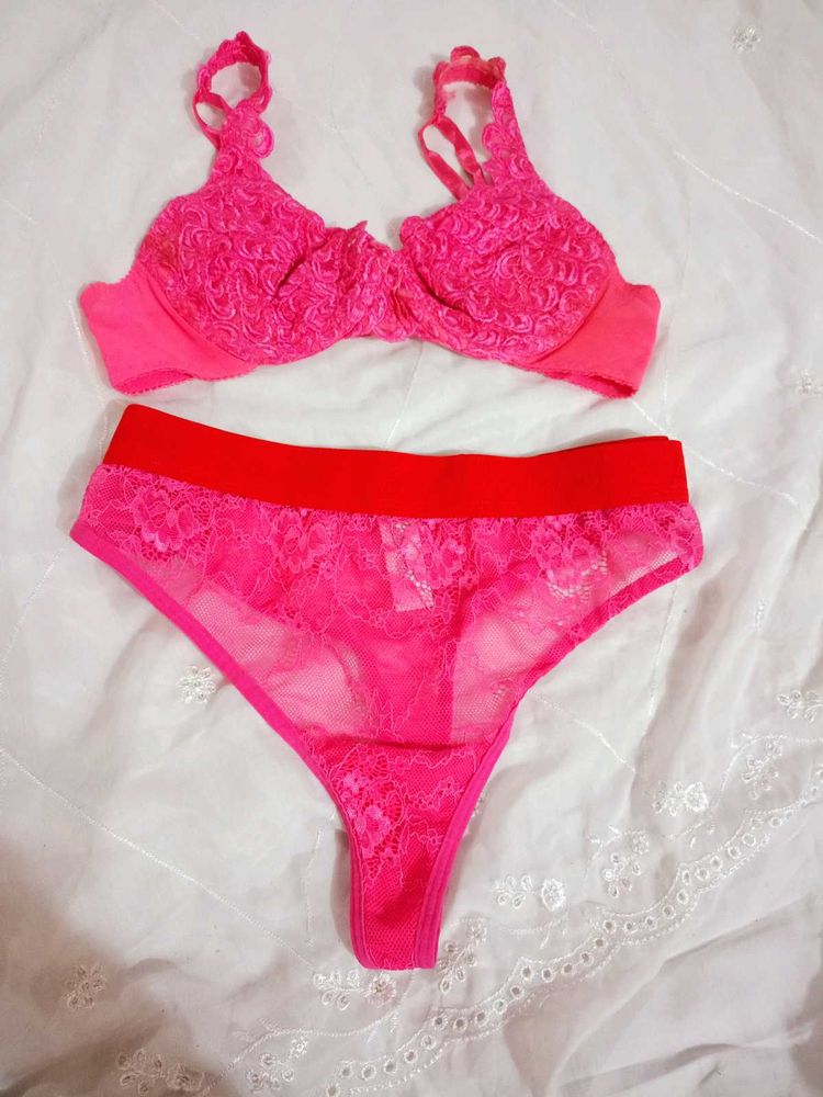 Lace Bra &amp; Panty Set