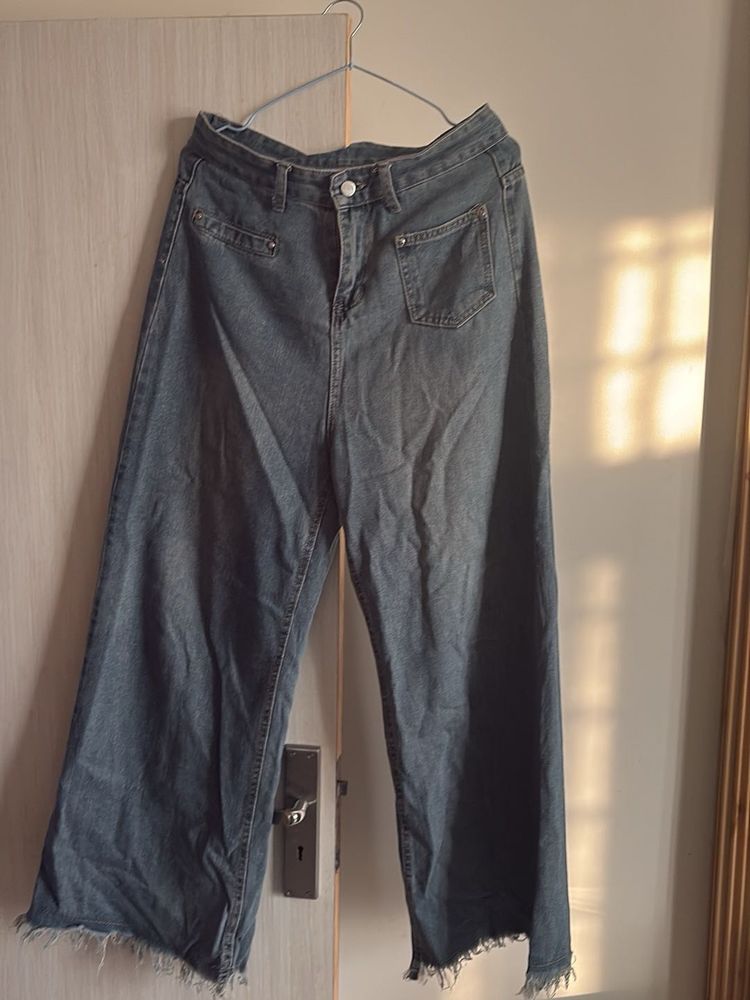 Women's Wide Leg jeans 42inch long