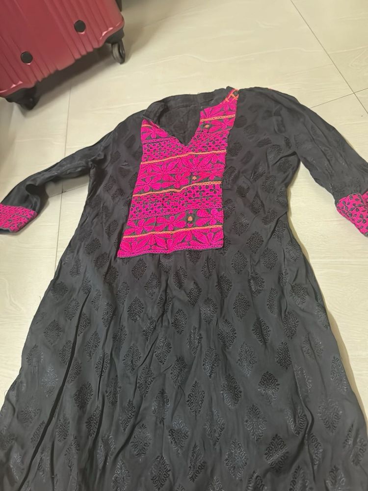 Elegant Black Kurta with Pink Embroidery