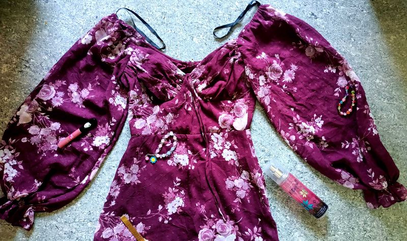 🌼🍃AESTHETIC FLORAL RUFFLE MINI FOR WOMEN
