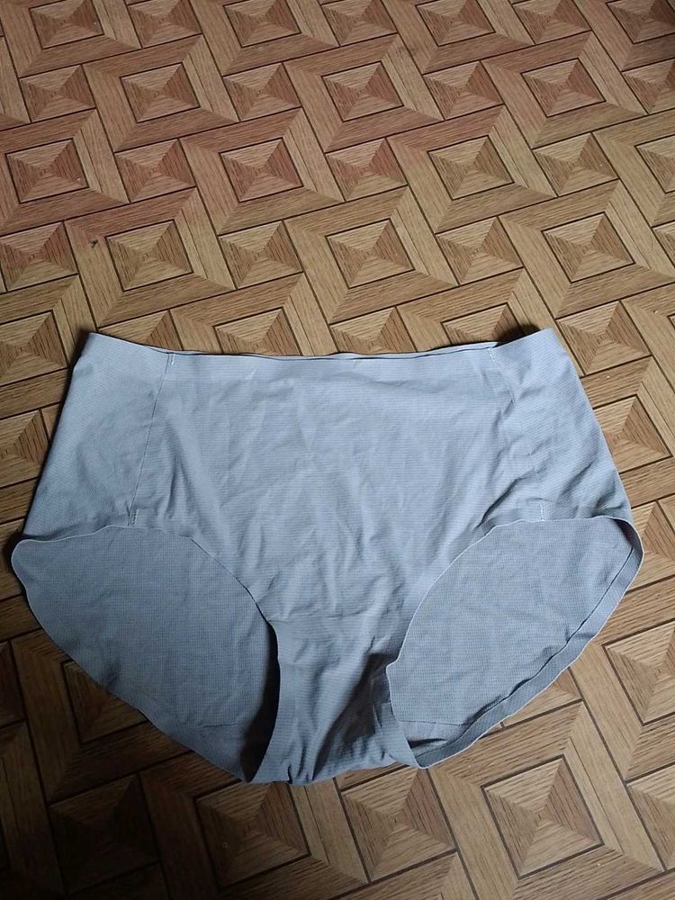 Comfortable Women's Briefs