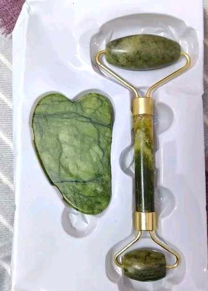 roller and massager ( gua sha)