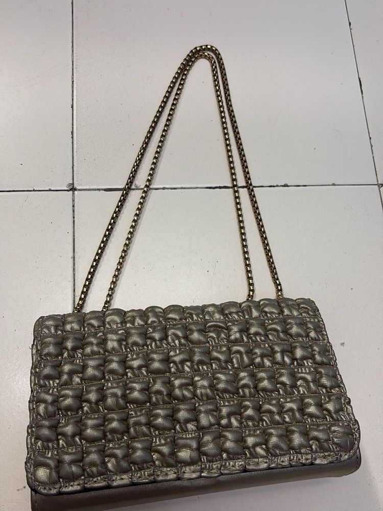 Quilted Chain Shoulder Bag