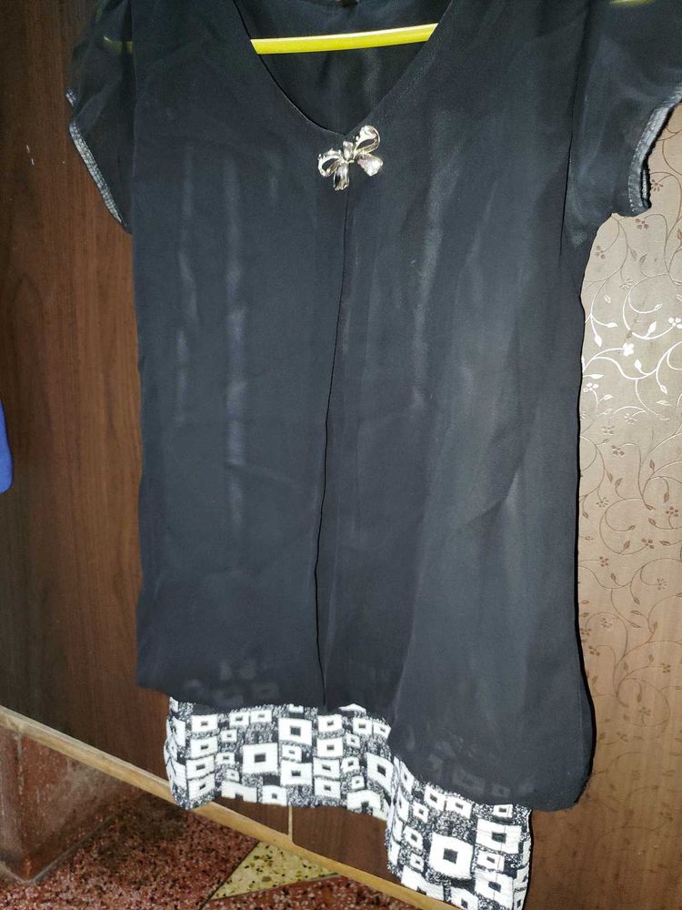 Elegant Black Kurta with Bow Detail