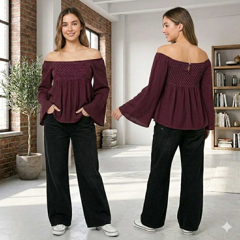 PRICE DROP🚨Chic Off-Shoulder Bell Sleeve Top