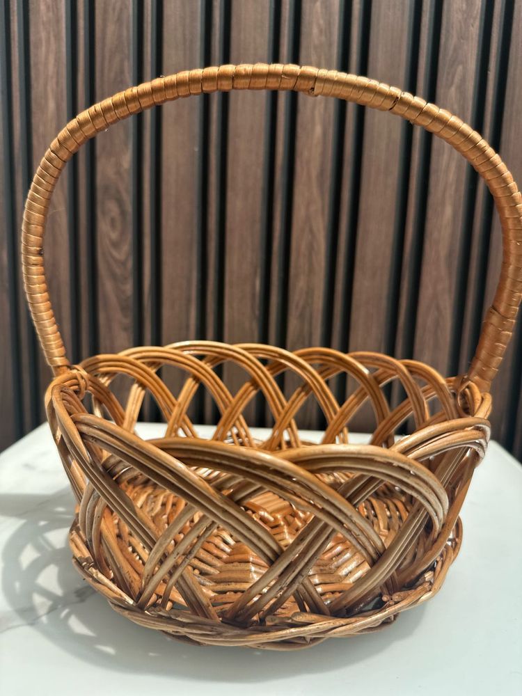 🆕 Round Woven Cane Basket with handle 🆕