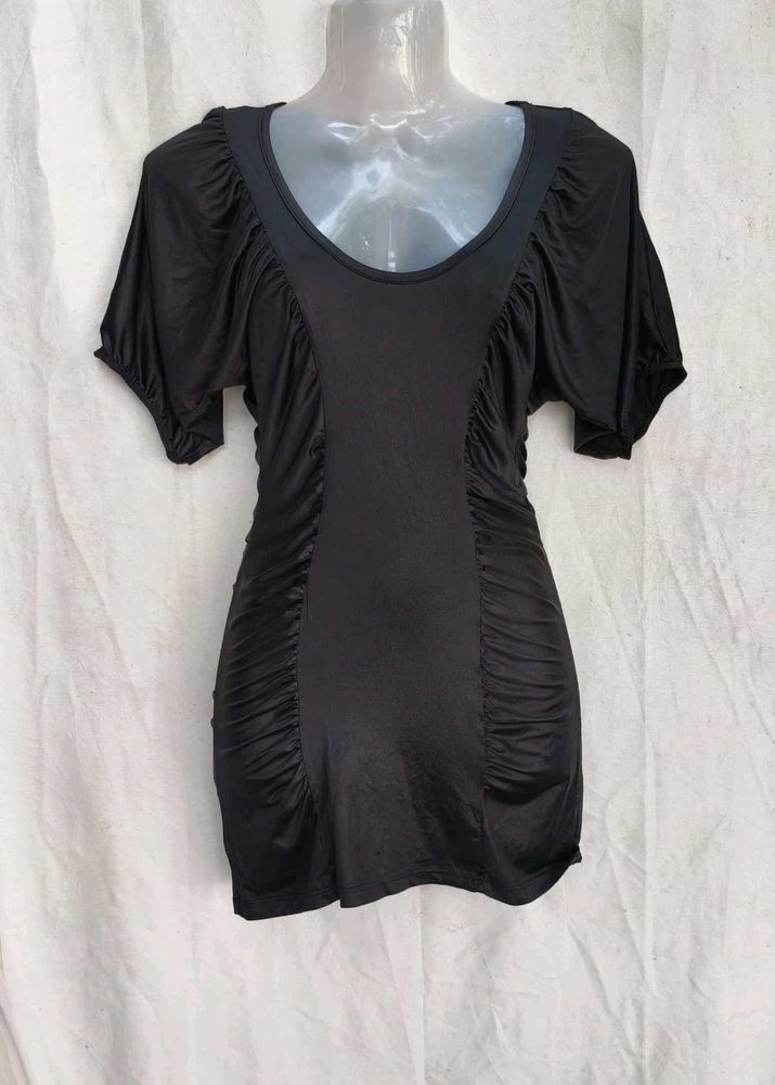 Chic Ruched Black dress