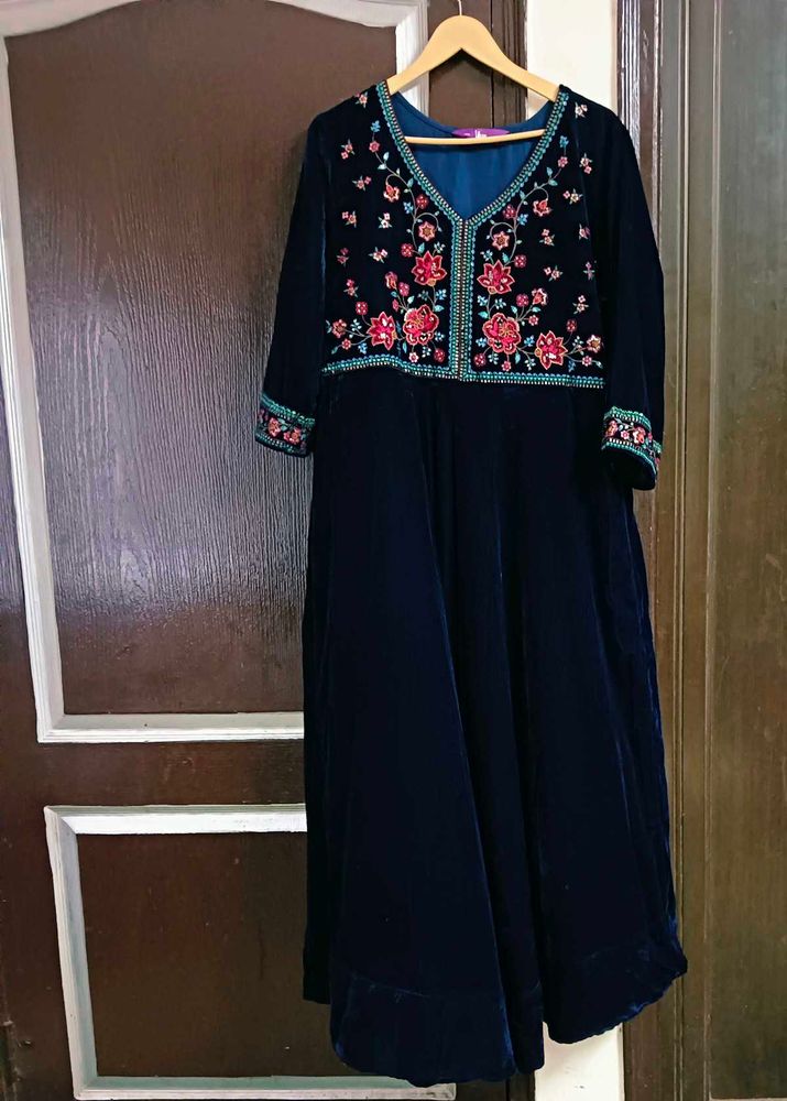 Elegant Embroidered Velvet Gown Set