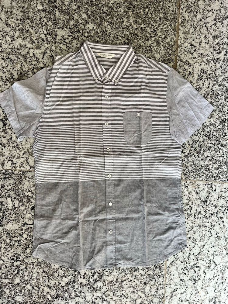 Men's Striped Short Sleeve Button-Down Shirt