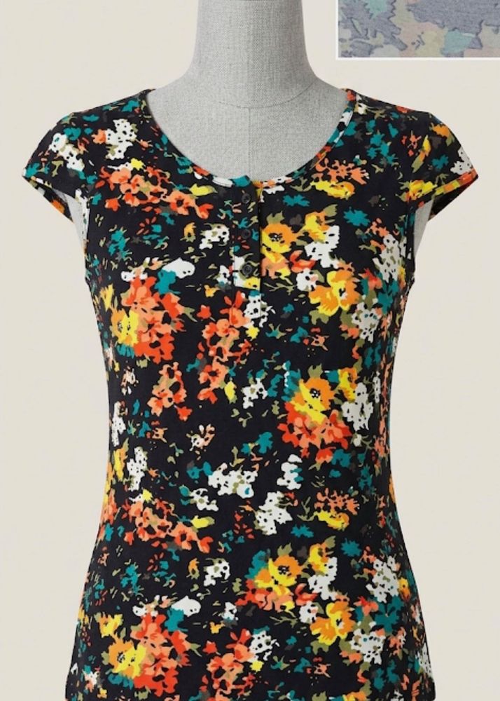 109°F Floral Cap Sleeve Henley Neck To