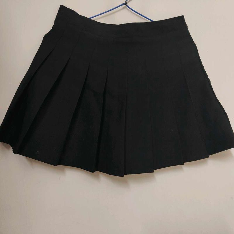 Classic Black Pleated Skirt